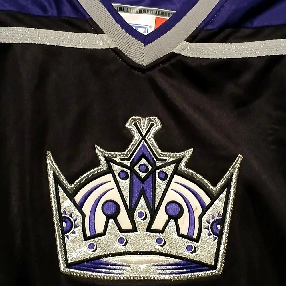 VTG CCM LA Kings Women's Hockey Jersey XS Purple NHL Embroidered For‎ Her Retro